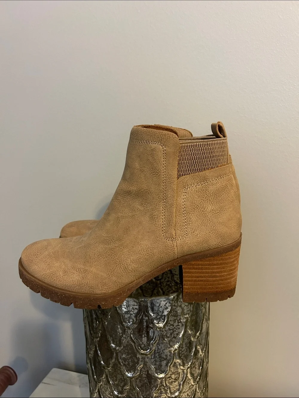 Korks Elise Lug bootie size 9